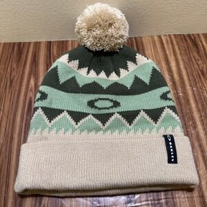 Oakley‎ Nordic Pattern Green & Tan Pom Beanie